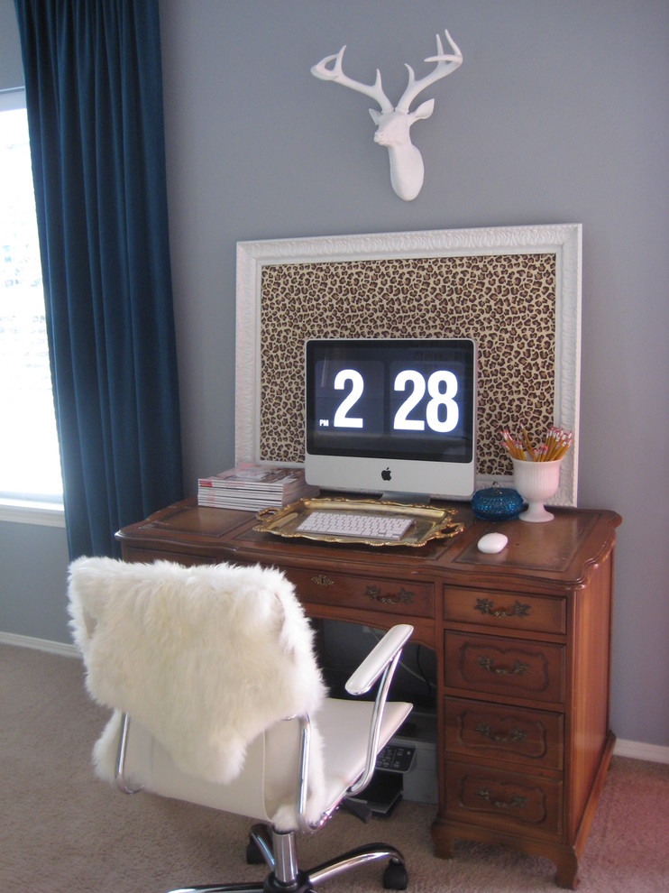 Home office - eclectic freestanding desk carpeted home office idea in Portland with gray walls
