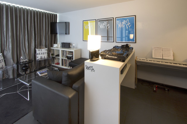 DJ Studio - Modern - Home Office - New York - by Vanessa Deleon | Houzz AU