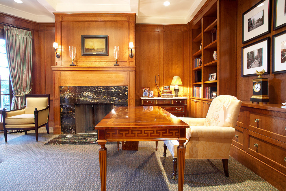ミネアポリスにある地中海スタイルのおしゃれなホームオフィス・書斎の写真