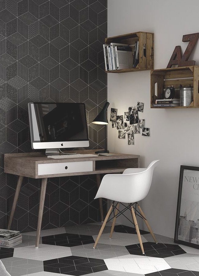 Foto de despacho minimalista pequeño con paredes blancas, suelo de baldosas de porcelana y escritorio independiente