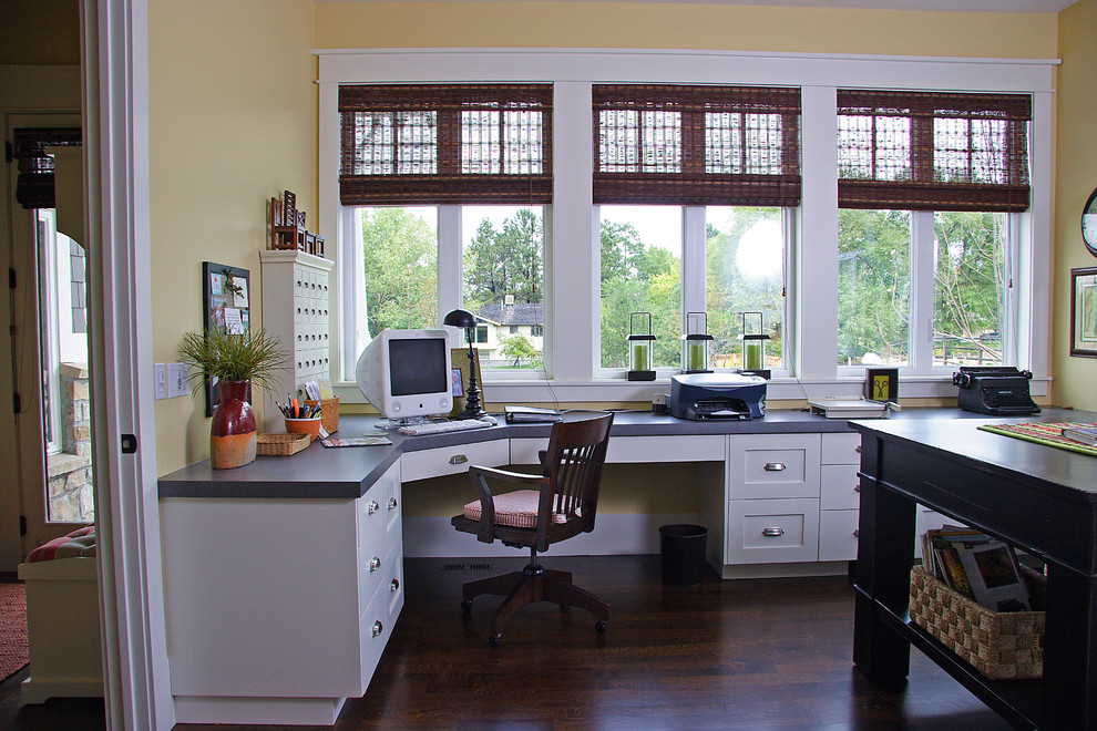 Example of a home office design in Salt Lake City