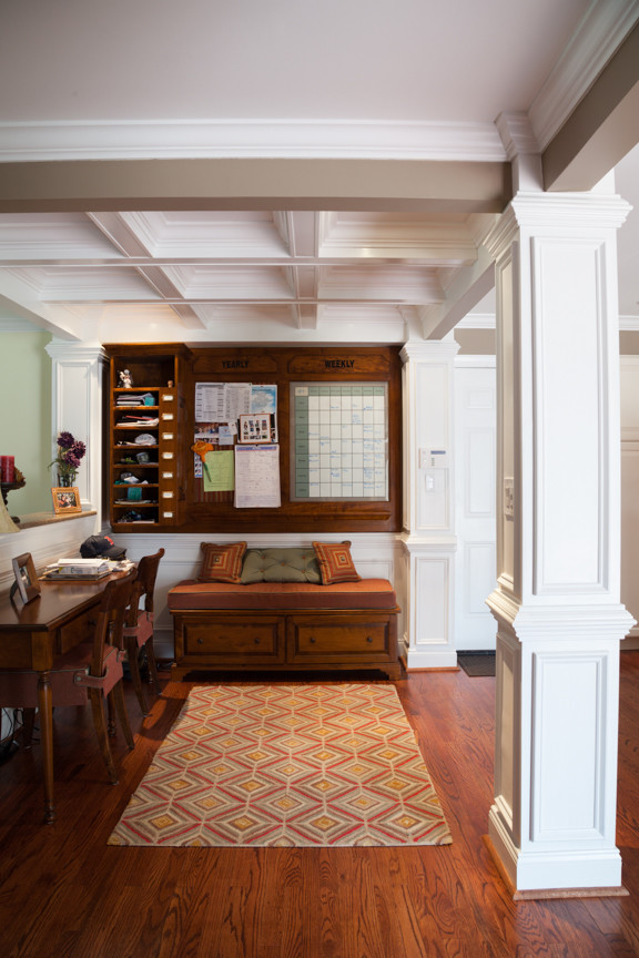 フィラデルフィアにあるトランジショナルスタイルのおしゃれなホームオフィス・書斎の写真