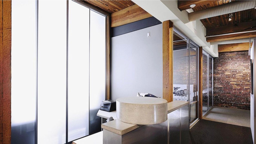 Design ideas for an urban home office in Minneapolis.