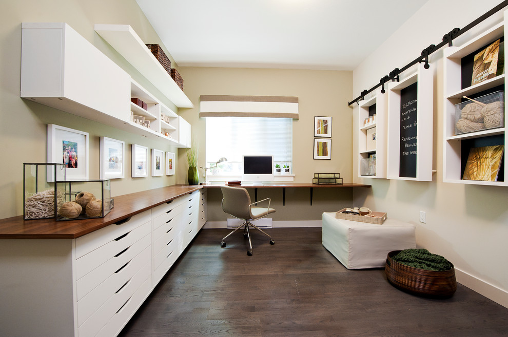 Example of a trendy home office design in Vancouver