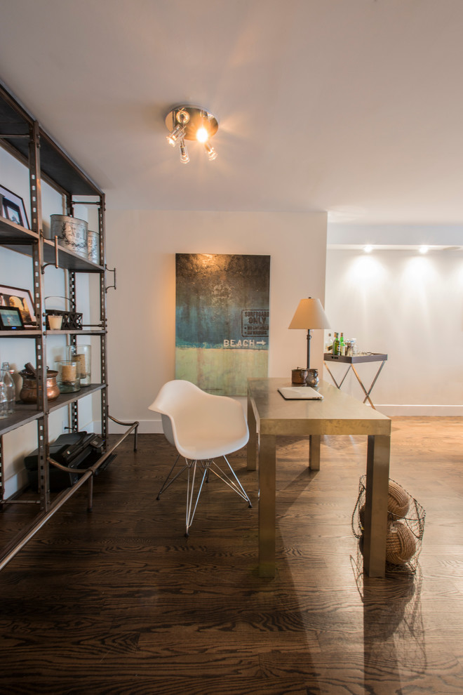 This is an example of an urban home office in New York with white walls.