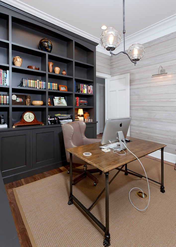 Example of a classic home office design in Miami