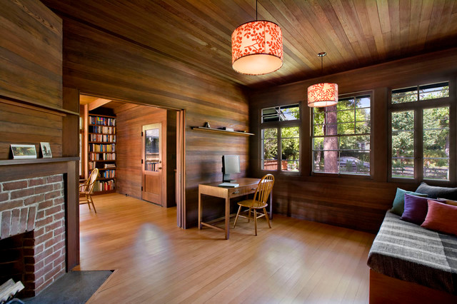 ロサンゼルスにあるおしゃれなホームオフィス・書斎の写真