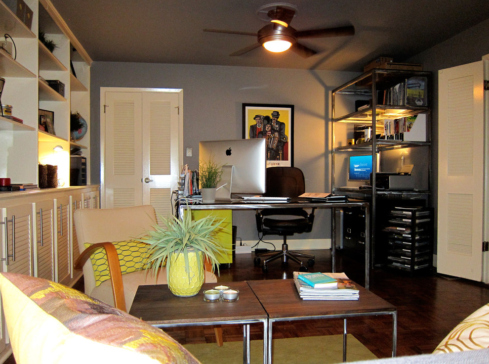 Example of a minimalist home office design in Austin