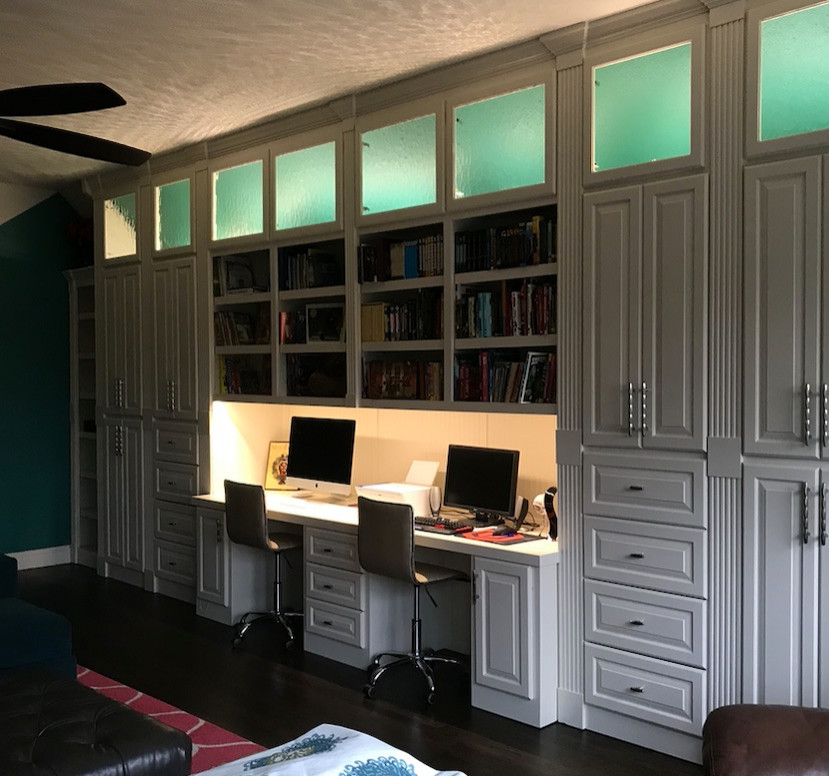Идея дизайна: большой кабинет в классическом стиле