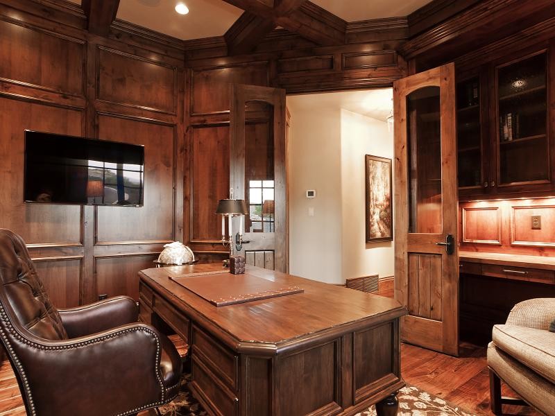 Example of a mountain style home office design in Salt Lake City