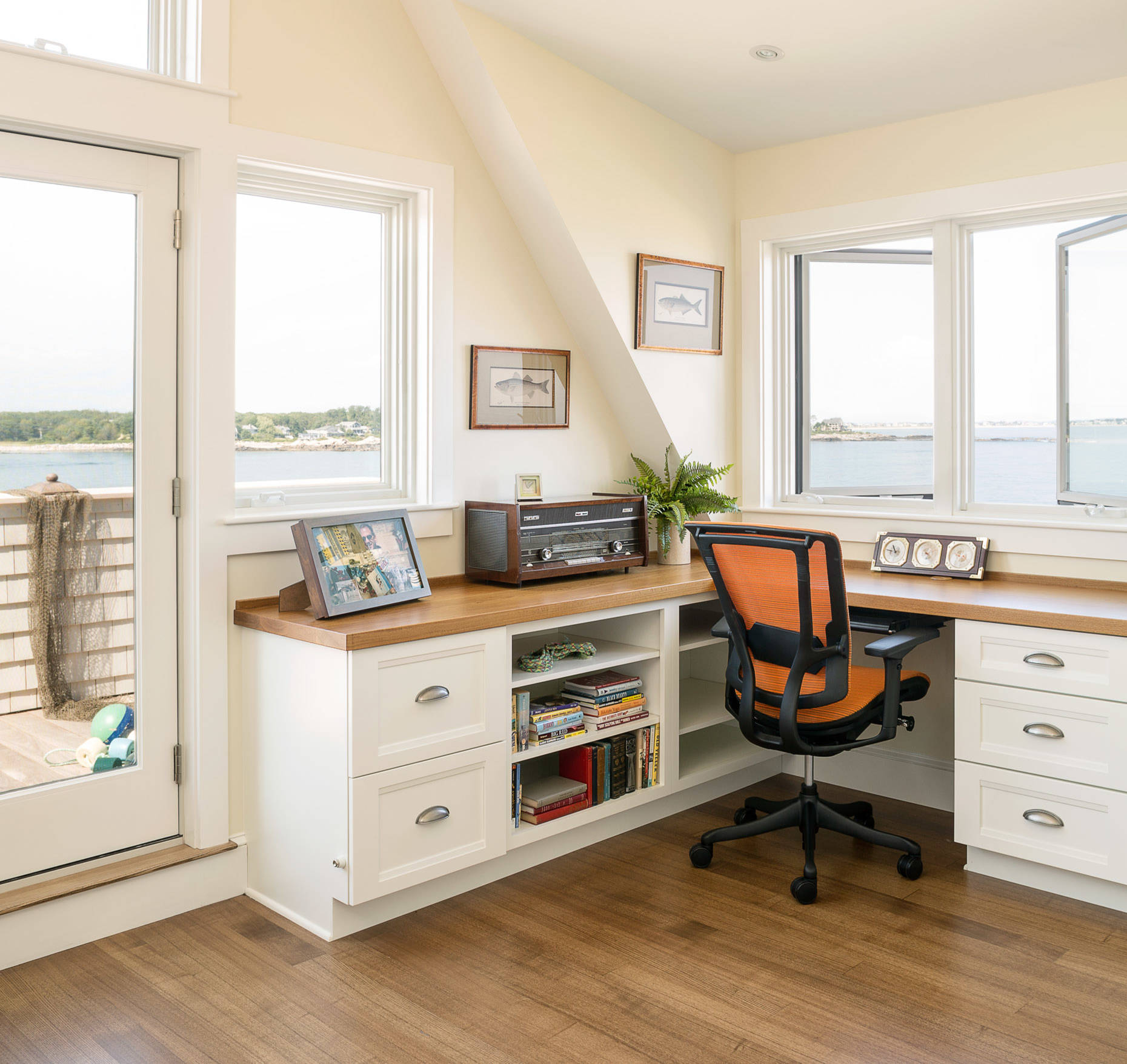 Lagom Wooden Home Office Computer Desk with Drawers and Keyboard Tray, Black