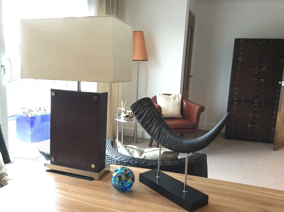 It's "OFFICE" ial... Modern Home Office Glasgow by XS Interiors