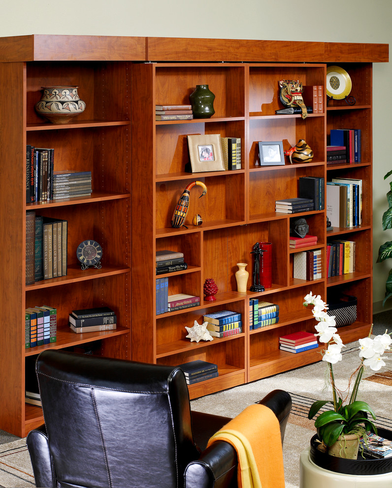 Immagine di un ufficio design di medie dimensioni con pareti beige e moquette