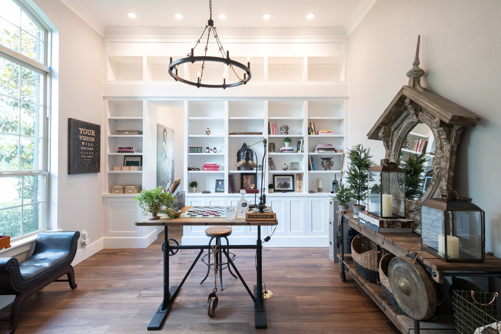 Inspiration for a transitional home office remodel in Houston