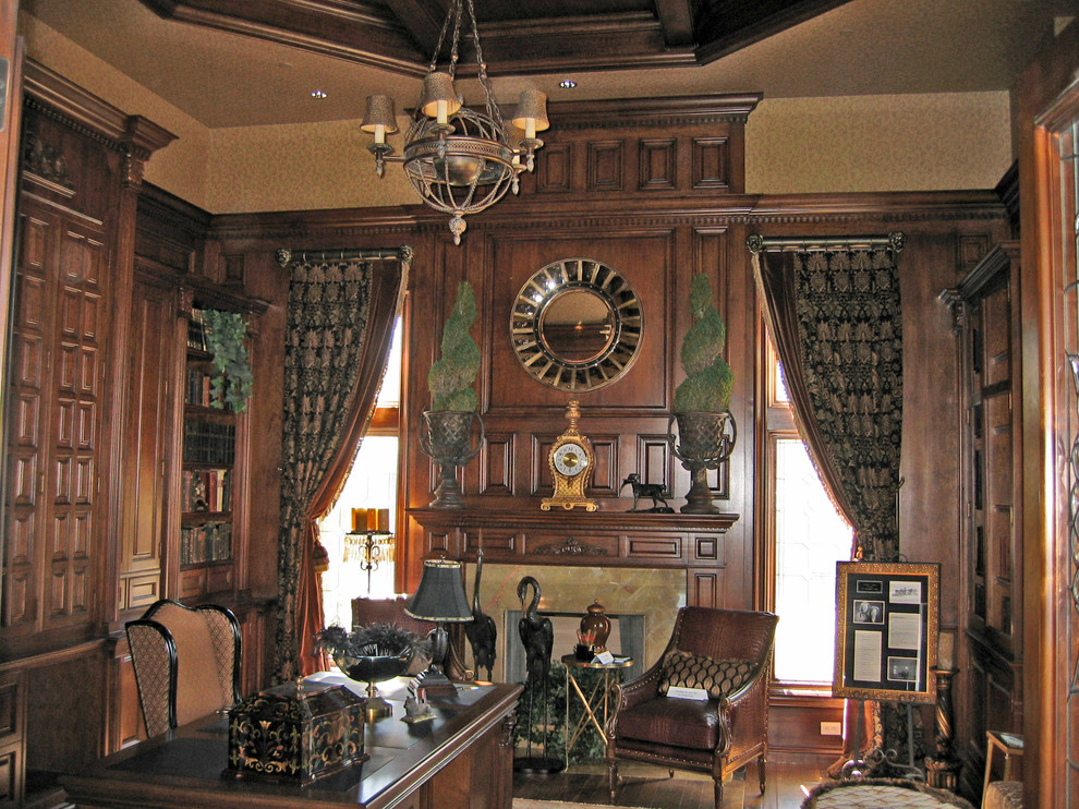 This is an example of a mediterranean home office in Los Angeles.