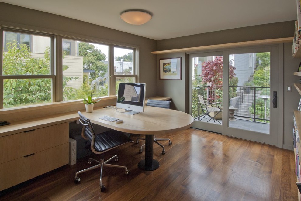 Design ideas for a contemporary home office in San Francisco.