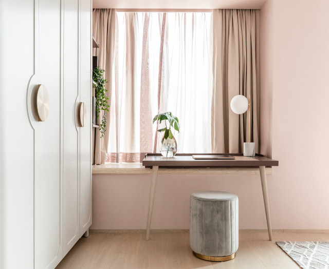 La Place De Victoria, Hong Kong Modern Home Office Hong Kong by