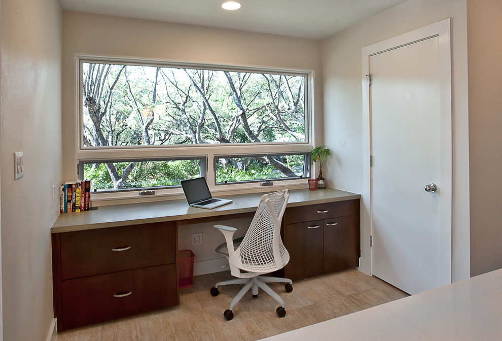 Contemporary home office in Austin.