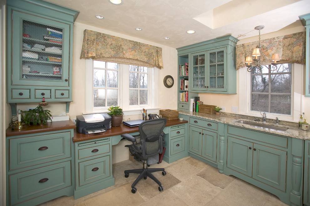 Laundry room spaces - Farmhouse - Home Office - Cincinnati - by Hyde