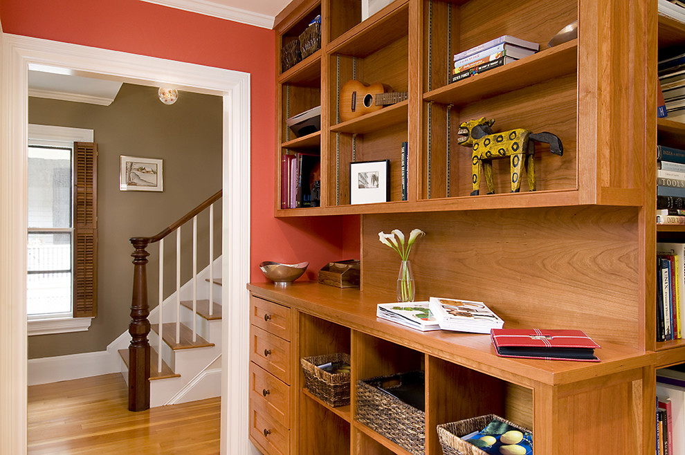 Home office - traditional home office idea in Boston