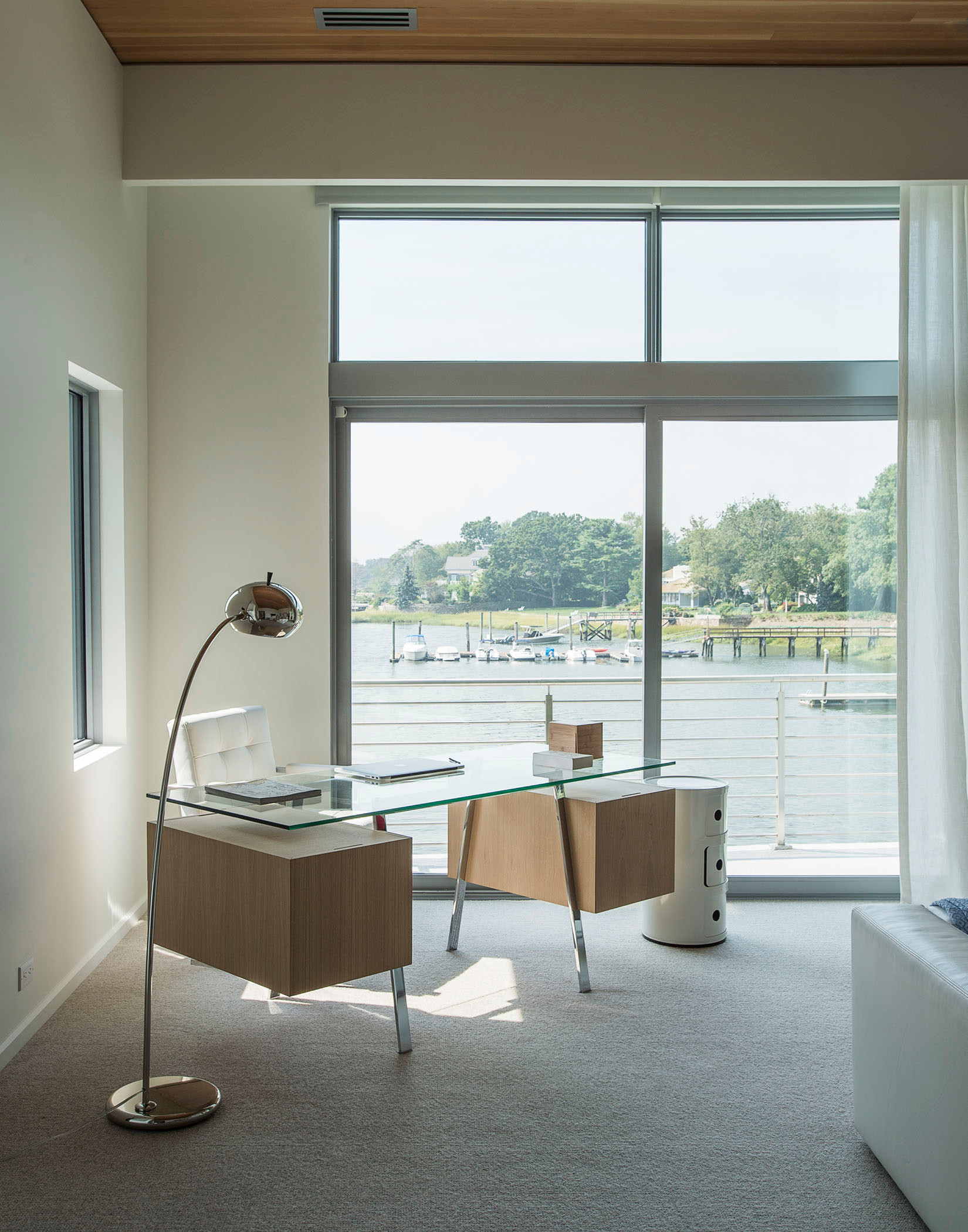 https://st.hzcdn.com/simgs/pictures/home-offices/long-island-sound-house-sellars-lathrop-architects-llc-img~57710d3706a6bd10_14-4932-1-a251a6b.jpg