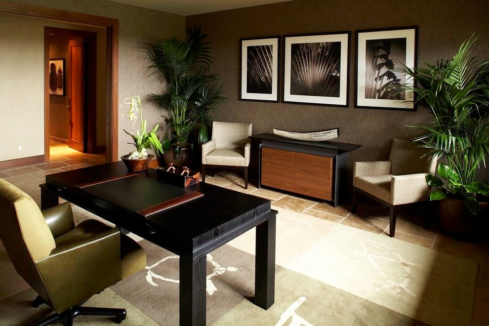 Example of an island style home office design in Hawaii