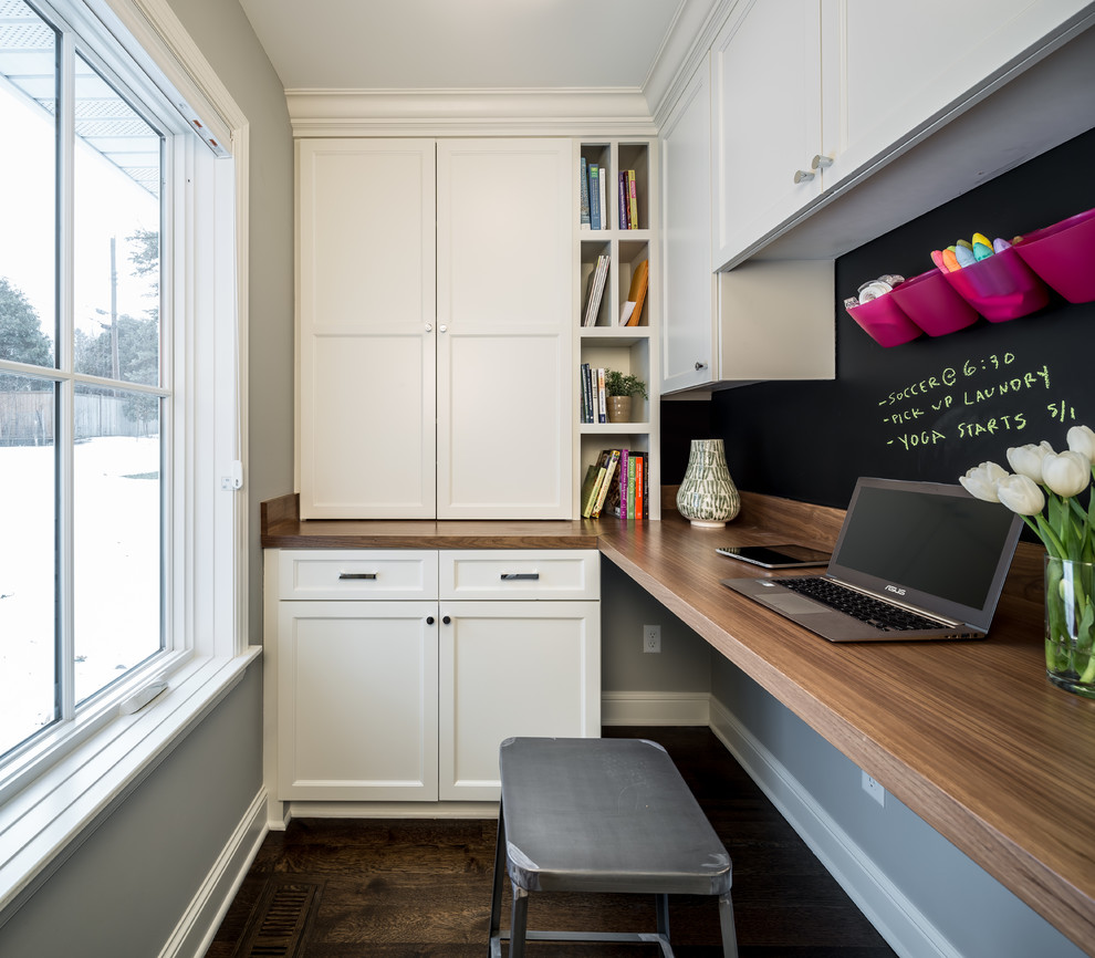 Inspiration for a timeless home office remodel in Minneapolis