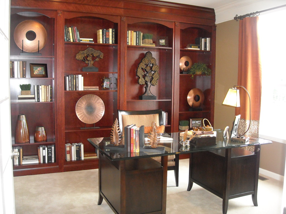 Home office - eclectic home office idea in DC Metro