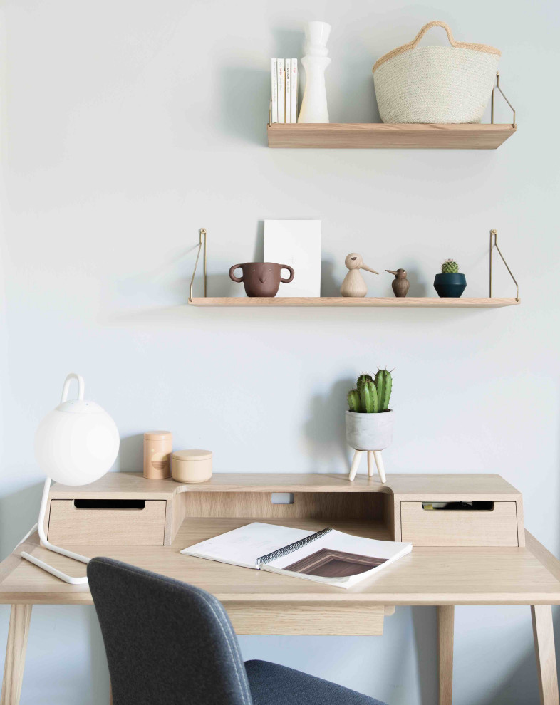 Inspiration for a small scandinavian home office in Essex.