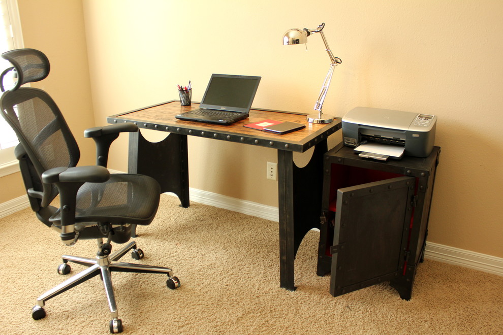 Design ideas for an industrial home office in Houston.
