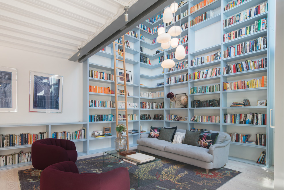 Idées déco pour un bureau contemporain de taille moyenne avec un mur blanc et un sol gris.