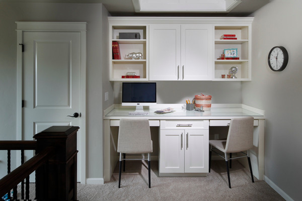 This is an example of a traditional home office in Phoenix.