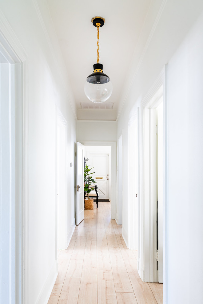 New Orleans Uptown Office Conference Room Classique Chic Couloir