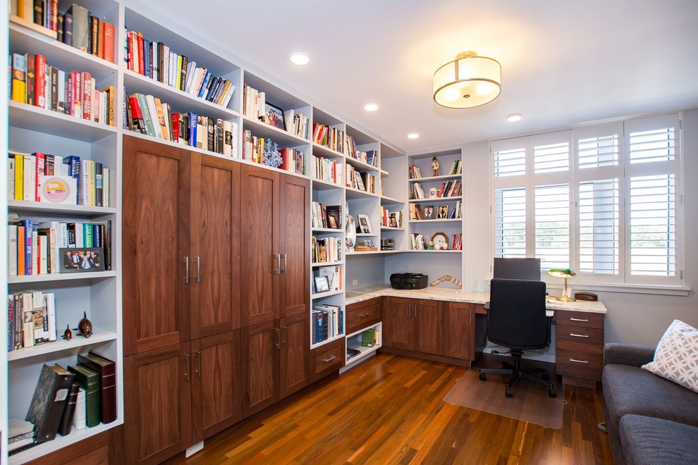 This is an example of a classic home office in Boston.