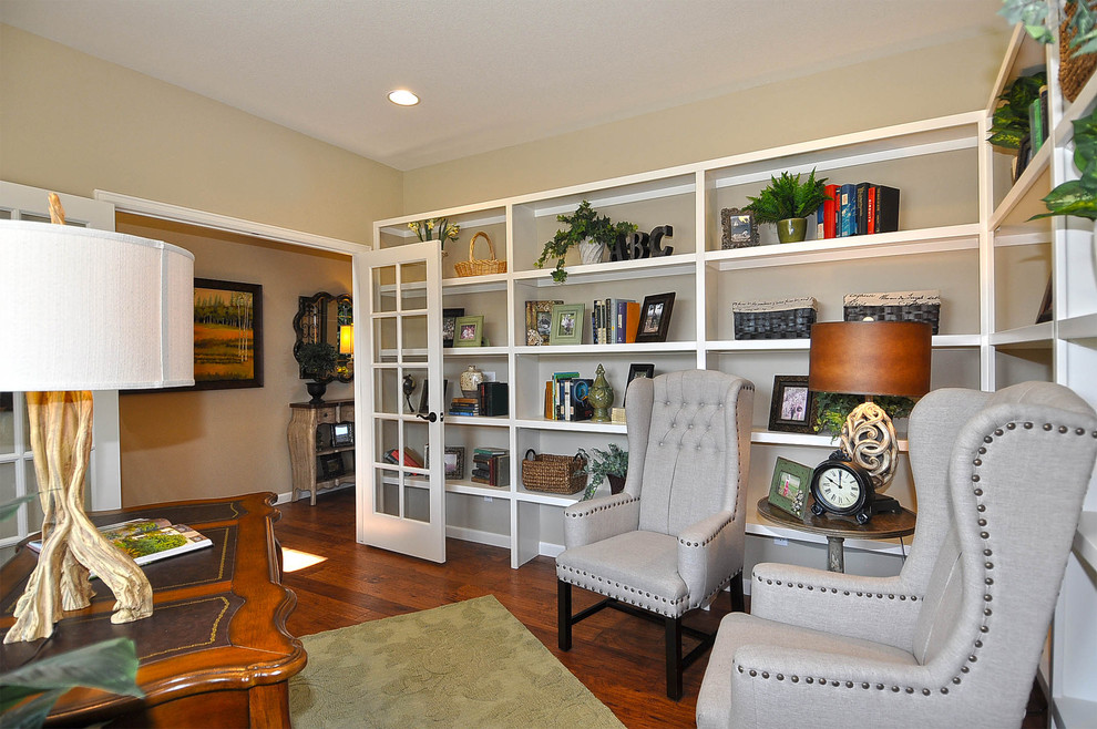 Design ideas for a classic home office in Denver.