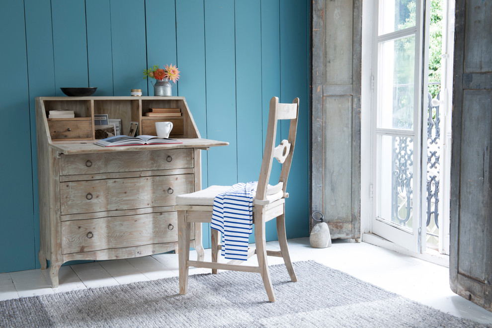 Inspiration for a scandi home office in London.