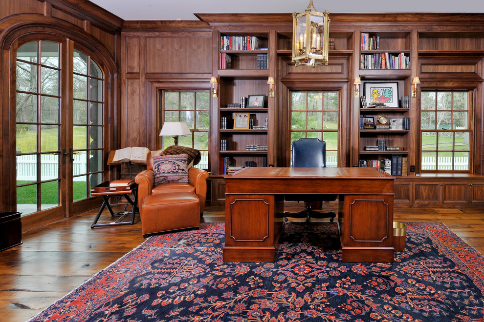 Inspiration for a large timeless freestanding desk study room remodel in New York