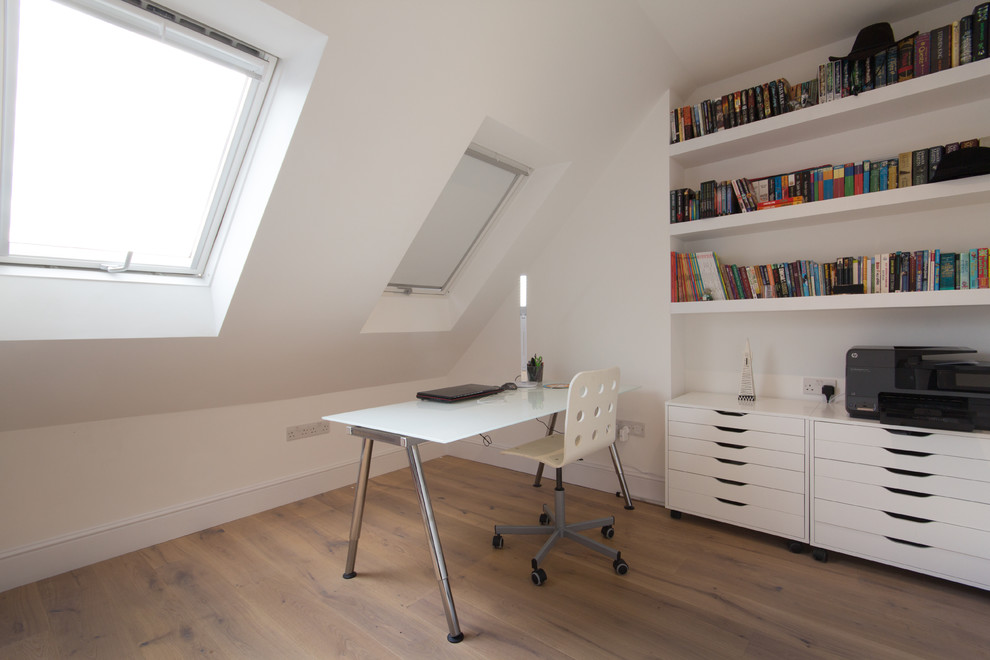 This is an example of a home office in London.