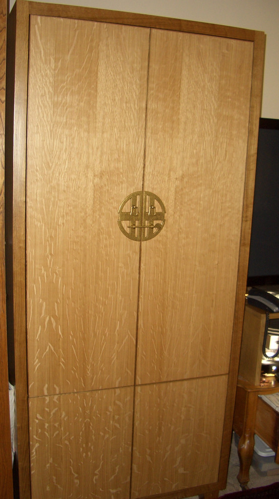 Quarter sawn white oak office and media Modern Home Office