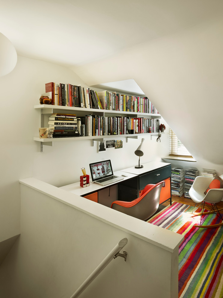 Home office - contemporary home office idea in Philadelphia