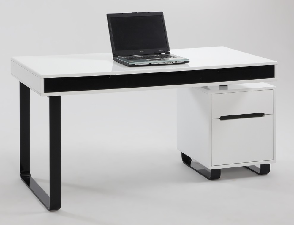 Foto de despacho minimalista de tamaño medio con escritorio independiente