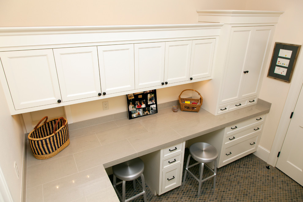 Inspiration for a timeless home office remodel in Portland