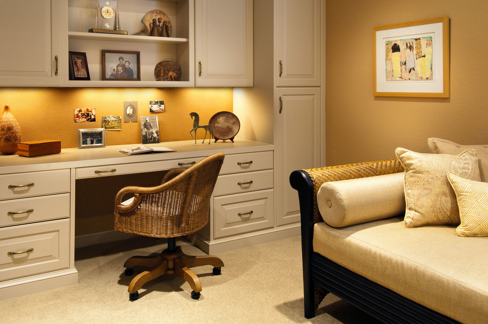 Transitional home office photo in San Diego