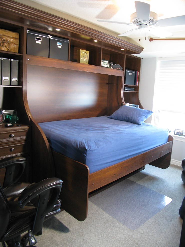 serious home officeman cave and spare room all in one Home Office