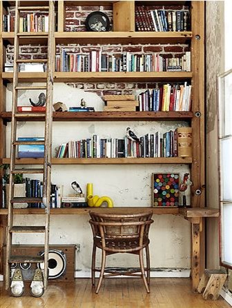 グランドラピッズにあるトランジショナルスタイルのおしゃれなホームオフィス・書斎の写真