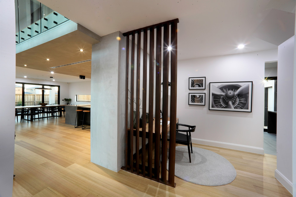Example of a small urban study room design in Melbourne
