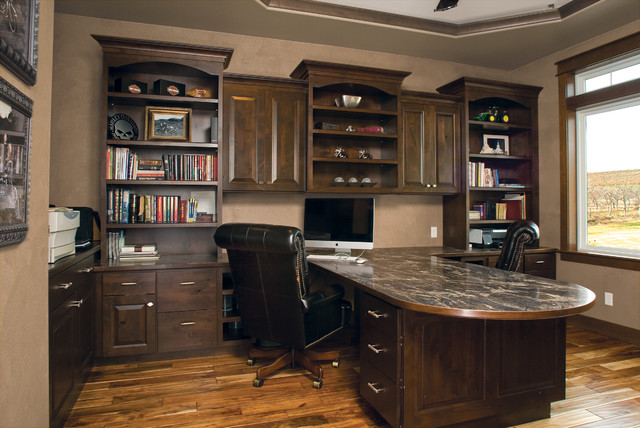 Strong Design Aesthetic Classique Bureau A Domicile Autres Perimetres Par Huntwood Custom Cabinets Houzz