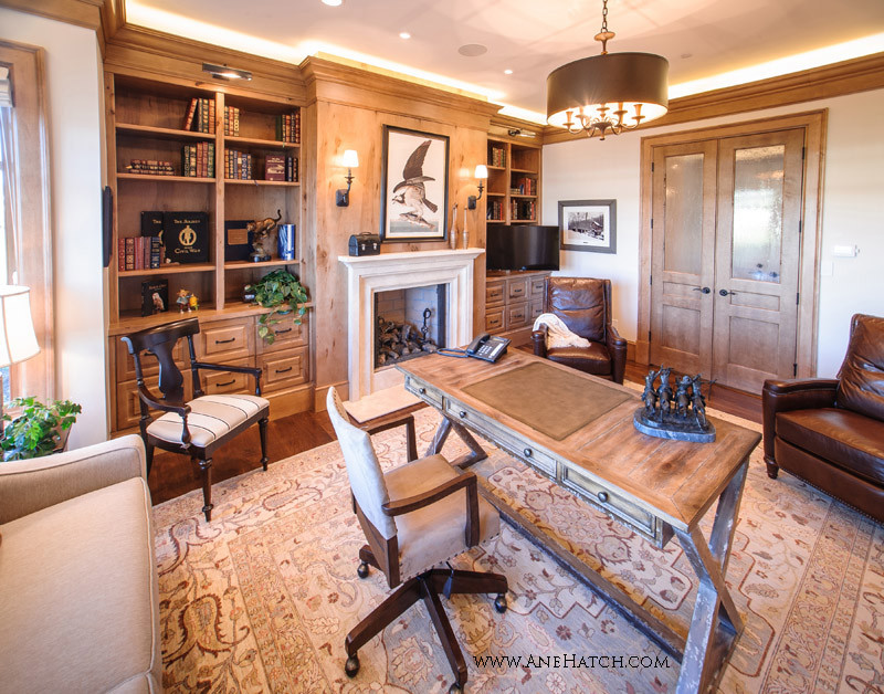 Traditional home office in Salt Lake City.