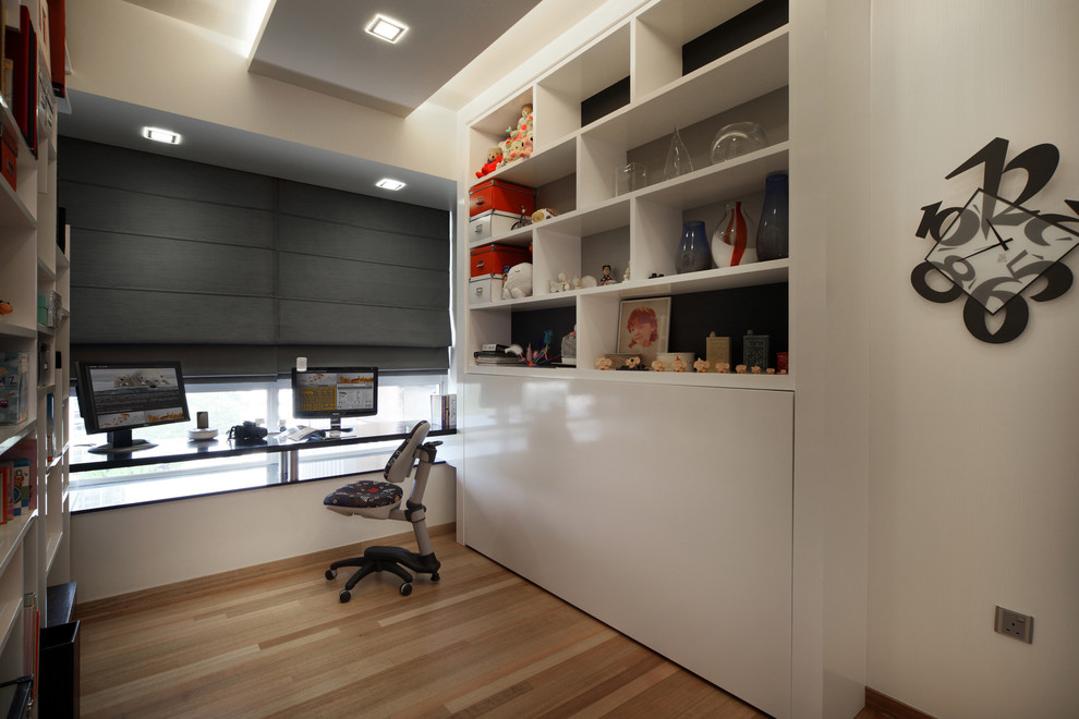 This is an example of a modern home office in Singapore.