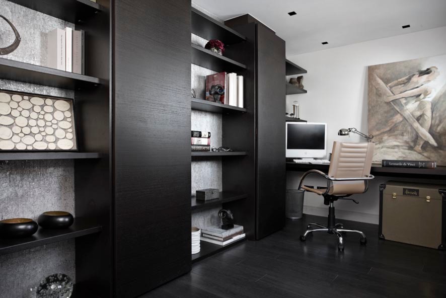 Contemporary home office in London.